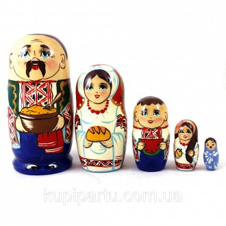Красивая матрешка из 5-ти кукол мальчик украинец. Изготовлена из натурального де. . фото 2