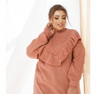  Жіноча витягнута тунікова светр привертає увагу до незвичайної текстури та зруч. . фото 3