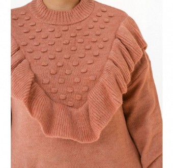  Жіноча витягнута тунікова светр привертає увагу до незвичайної текстури та зруч. . фото 4