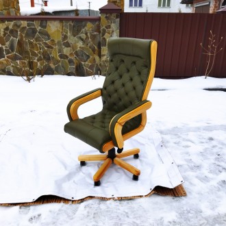 кабінетні крісла GK ручної роботи
0.9.7.4.6.4.0.9.0.0.
Вишукане шкіряне крісло. . фото 3