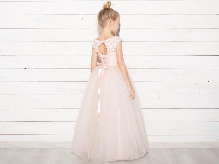 Платье детское нарядное
Нарядное детское платье на корсете персикового цвета с д. . фото 3