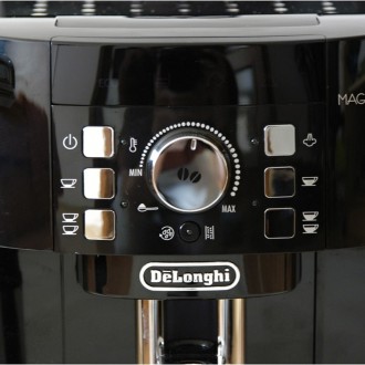 Кофемашина DELONGHI ECAM 21117 B обладает сравнительно небольшими размерами, но . . фото 4