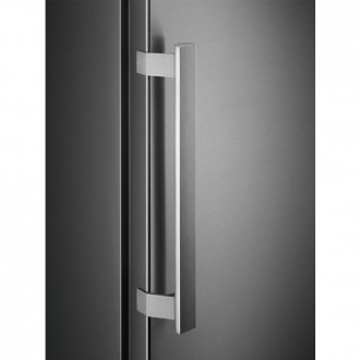 Холодильник ELECTROLUX RRC5ME38X2 без морозильного отделения – это удобная в пол. . фото 6