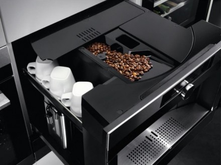Полностью автоматическая встраиваемая кофе-машина AEG KKK 994500 M. Эта встраива. . фото 5