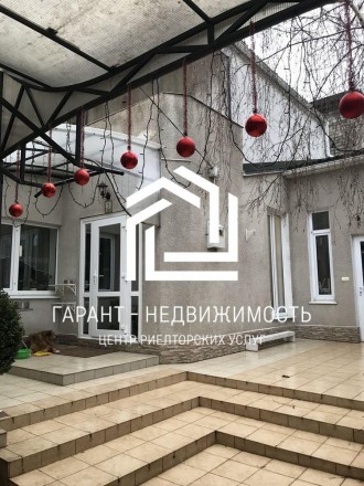 Продам дом на Слободке ул.Стельмаха ,общ.пл.76 м,кухня 13м,3 комнаты,ванна,туале. . фото 2