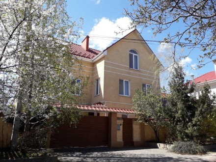 Продается 2-х этажный дом 360 кв. м. Одеса. фото 1 Продается 2-х этажный дом 360 кв. м. Одеса. фото 1