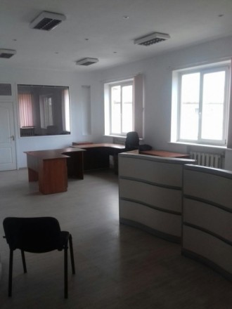 Офисное помещение с мебелью 105 м.кв Дарницкая площадь, пр. Мира, 2 этаж офисног. Соцгород. фото 2