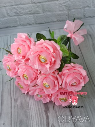 Розы с конфетами Ferrero Rocher, букет для девушки, жены, троянди з цукерками