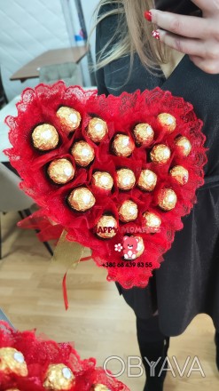 Букет из конфет «Ferrero» в форме сердце,  букет з цукерок