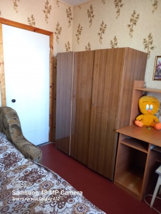 Сдается в Вышгороде по ул. Гриненко 1а комната 12кв м для девушки, в трехкомнатн. . фото 4