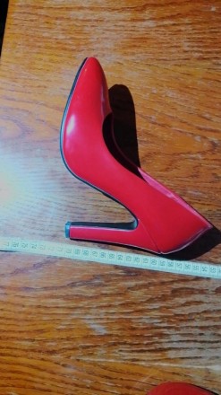 Когда женщина надевает туфли на высоком каблуке, её облик совершенно меняется, а. . фото 7