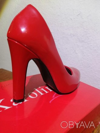 Когда женщина надевает туфли на высоком каблуке, её облик совершенно меняется, а. . фото 1
