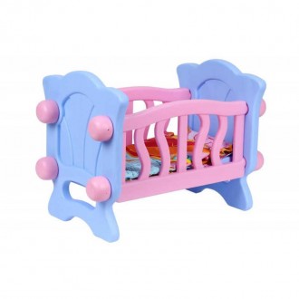 Яркая кроватка, выполненная в розовом и голубом цветах, понравится каждой девочк. . фото 2