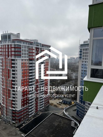 Продам квартиру ЖК Четыре Сезона, секция весна, дом сдан, можно делать уже ремон. Приморский. фото 2