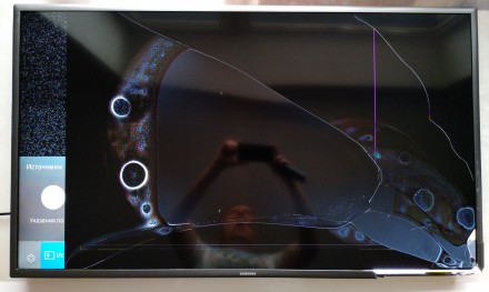 Шлейф снят с телевизора Samsung UE40K5500BU с механическим повреждением матрицы.. . фото 6