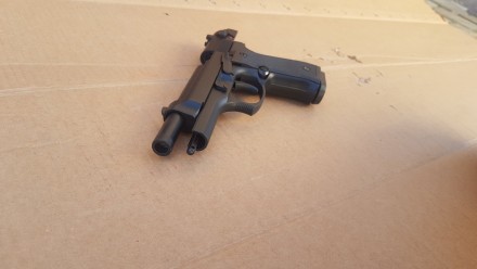 Продам стартовий пістолет Beretta m92 
ПОВНИЙ МЕТАЛ
під холостий патрон
9мм
. . фото 7