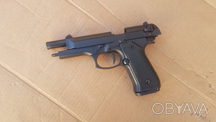 Продам стартовий пістолет Beretta m92 
ПОВНИЙ МЕТАЛ
під холостий патрон
9мм
. . фото 1