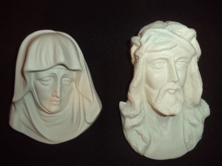 Художественная керамика из белого матового фарфора образ Иисуса и матери Господа. . фото 10
