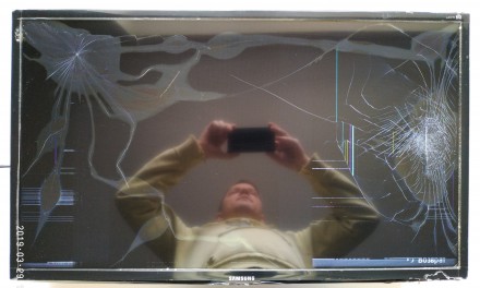 Модуль снят с телевизора Samsung UE32EH6037K с механическим повреждением матрицы. . фото 6