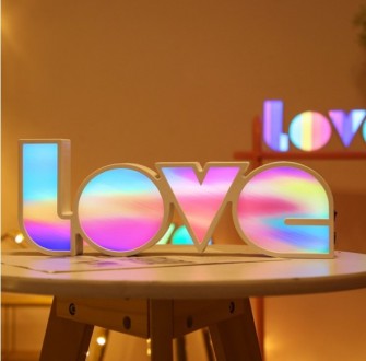 Светодиодный светильник выполнен в форме букв LOVE. Это может быть подарок на Де. . фото 8
