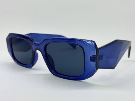 Очки солнцезащитные в пластиковой оправе
Очки солнцезащитные 
Защита UV400 
Линз. . фото 3