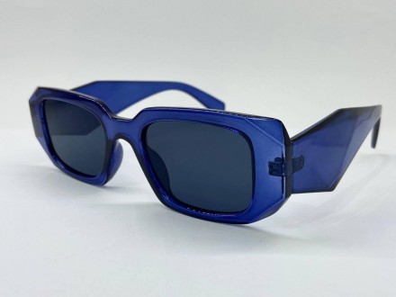 Очки солнцезащитные в пластиковой оправе
Очки солнцезащитные 
Защита UV400 
Линз. . фото 2