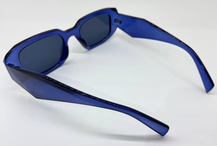 Очки солнцезащитные в пластиковой оправе
Очки солнцезащитные 
Защита UV400 
Линз. . фото 5