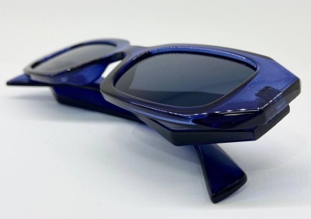 Очки солнцезащитные в пластиковой оправе
Очки солнцезащитные 
Защита UV400 
Линз. . фото 9