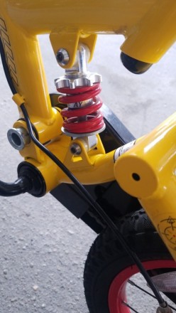 Цвет: желтый, красный, серый.
Велосипед Вы получаете в практически собранном сос. . фото 4
