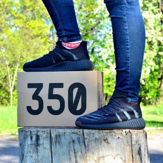 Кроссовки мужские черные Adidas Yeezy Boost 350 V3
По-настоящему красивая черная. . фото 6