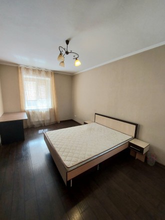 Сдам отличную 3-х комнатную квартиру 100 кв. м. в Новом доме возле Горсада по ул. . фото 6