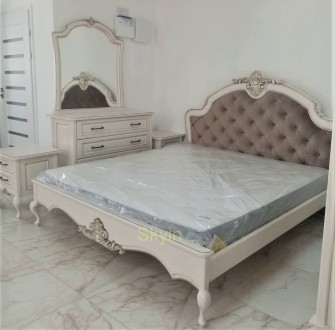 Предлагаем шикарную дубовую кровать Венециано с резьбой и каретной стяжкой из ма. . фото 3