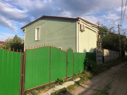 Сдам 2-этажный дом в частном секторе Троещина + личное закрытое паркоместо.. Киев. фото 1 Сдам 2-этажный дом в частном секторе Троещина + личное закрытое паркоместо.. Киев. фото 1