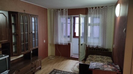 Продам дешевую однушку возле метро Дворец спорта. Харьков. фото 1 Продам дешевую однушку возле метро Дворец спорта. Харьков. фото 1