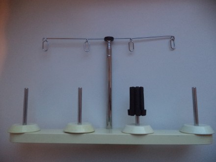 Держатель (подставка) для ниток, металло-пластик, высота регулируется, производс. . фото 9