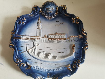 Керамическая настенная тарелка Венеция, Италия, 20х19 см
Отличный подарок на Оло. . фото 2