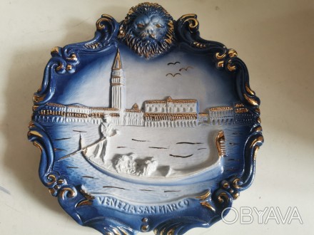 Керамическая настенная тарелка Венеция, Италия, 20х19 см
Отличный подарок на Оло. . фото 1