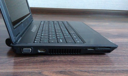 Ноутбук Asus F9E 12,1" Intel Core  2 Duo 2,20GHz 4Gb 250Gb DVDRW WebCam WiF. . фото 3