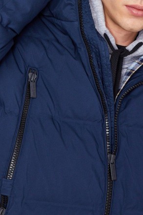 Короткая куртка мужская зимняя Finn Flare прямого кроя из плотного синтетическог. . фото 8