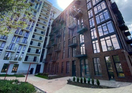 Продам квартиру в новом, сданном жилом комплексе. Просторная, светлая, с балконо. . фото 4