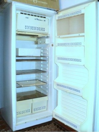 Продам уплотнитель резиновый эластичный новый для холодильника Донбасс 10, 10 Е
. . фото 2
