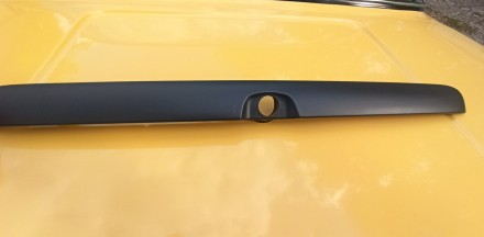 Накладка крышки багажника Opel Astra G 93240976. . фото 2