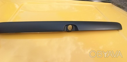 Накладка крышки багажника Opel Astra G 93240976. . фото 1