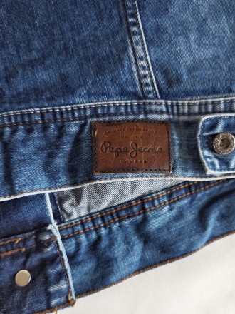 Актуальная джинсовая куртка от известного бренда Pepe Jeans. Классическая модель. . фото 10