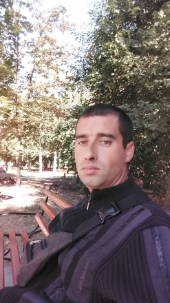 Познайомлюсь з дівчиною. Чутове. фото 1 Познайомлюсь з дівчиною. Чутове. фото 1