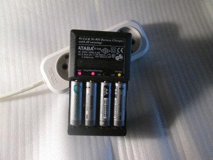 Зарядний пристрій ATABA AT-508. Зарядний пристрій Ni-Cd/Ni-MH + 4-и акумулятори . . фото 5