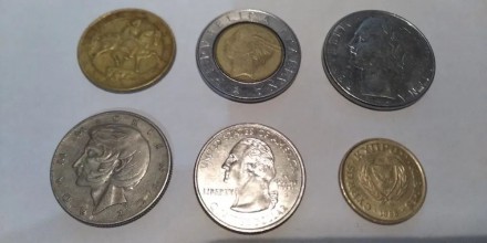 Комплект из 6 монет и 3 купюр.

Купюры:
100 рублей 2000 года, Беларусь
1 юан. . фото 5