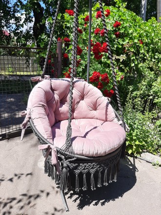 Шикарное удобное подвесное кресло, с богатыми, мягкими, похожими на облака подуш. . фото 5