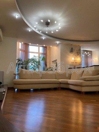 4-комнатная квартира, 122 м.кв.. Киев. фото 1 4-комнатная квартира, 122 м.кв.. Киев. фото 1