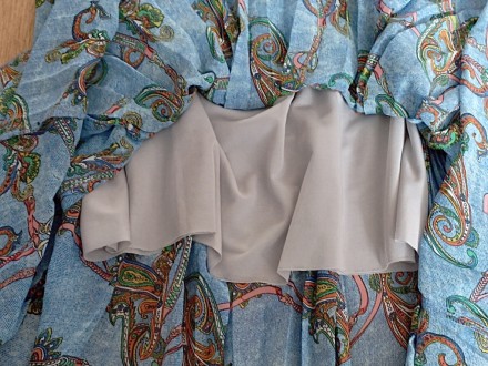 Красивая длинная женская цветная юбка с подьюбником плиссе. Верх широкий  и завя. . фото 7